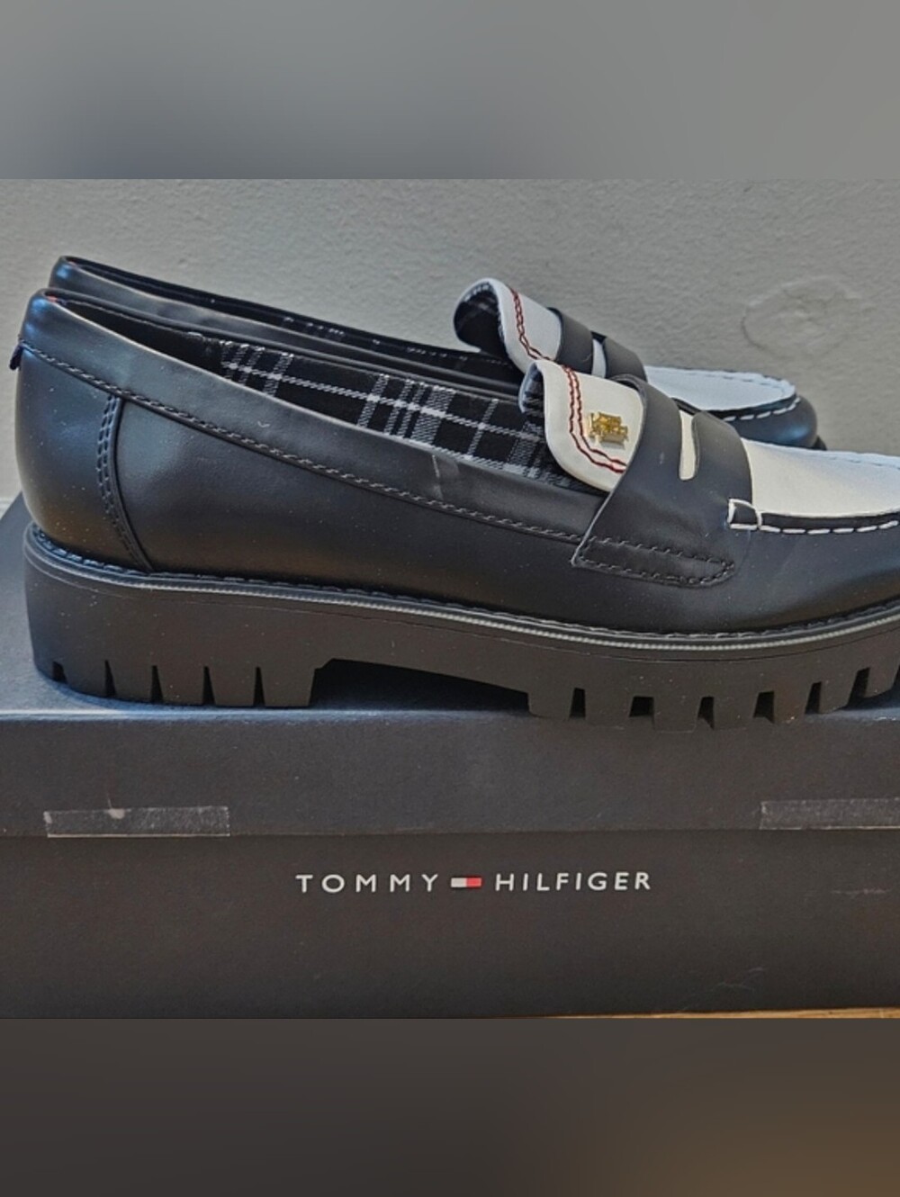 Tommy hilfiger Black And White loafers Brand New